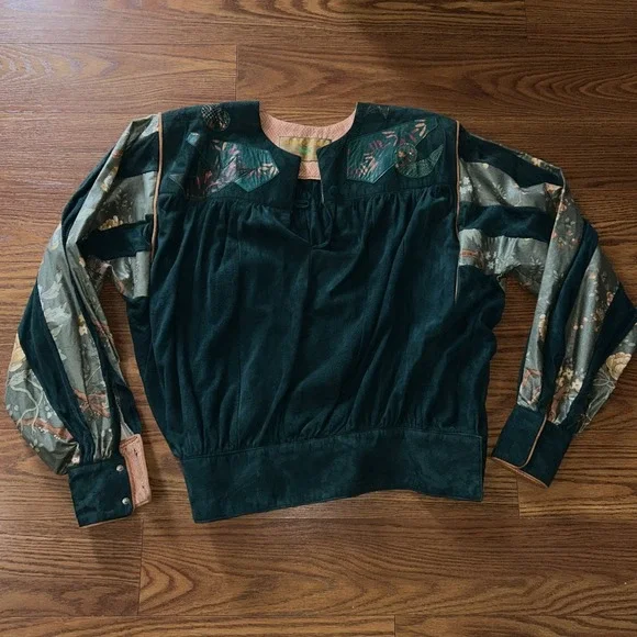 Char & Sher Collectibles Hunter Green Suede Wide Leg Crop Pant & Matching Top‎ - Picture 3 of 14